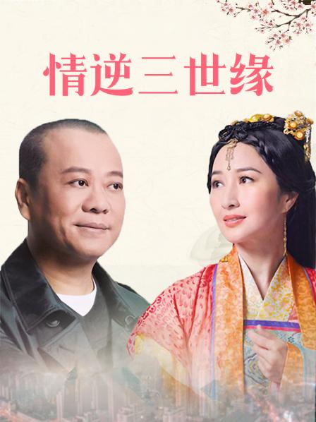 海角乱伦大神迷恋『晓彤表妹』新作->忽悠白虎表妹穿圣诞衣拍照 清晰录下爆操内射小精灵全过程